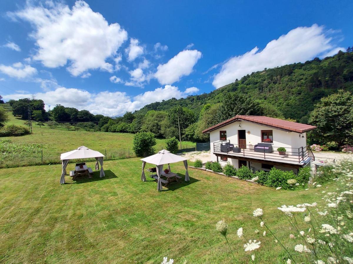 Apartamento La Teyera II Cangas de Onís Exterior photo